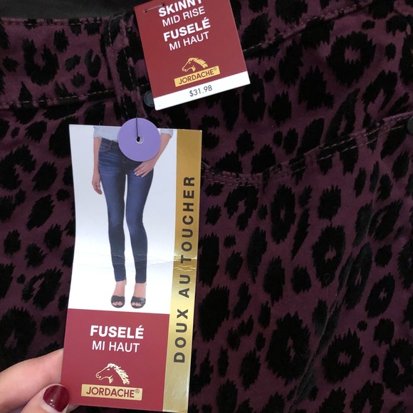 NWT Jordache Animal Print Mid Rise Skinny Jeans - Picture 2 of 2